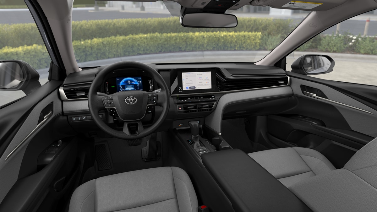 2026 Toyota Camry LE Hybrid's photo