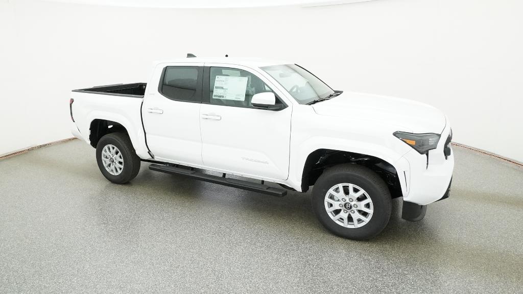 2025 Toyota Tacoma SR5 photo 3