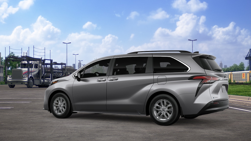 2026 Toyota Sienna XLE photo 4