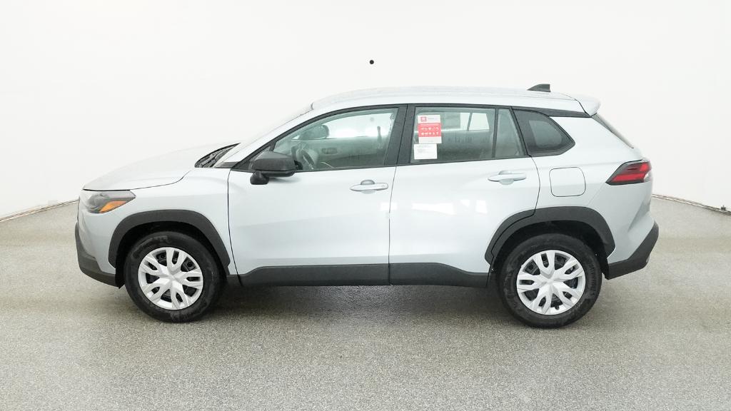 2026 Toyota Corolla Cross L photo 4