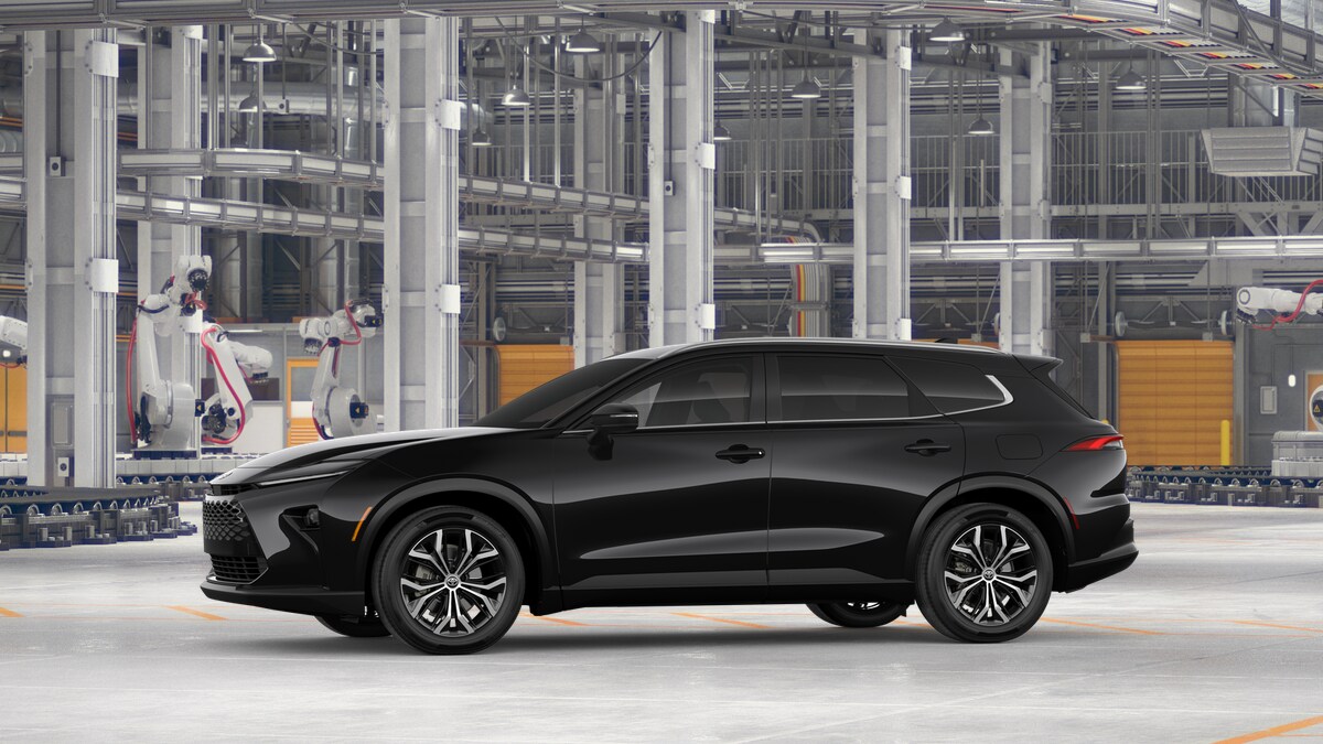 2026 Toyota Crown Signia XLE photo 2