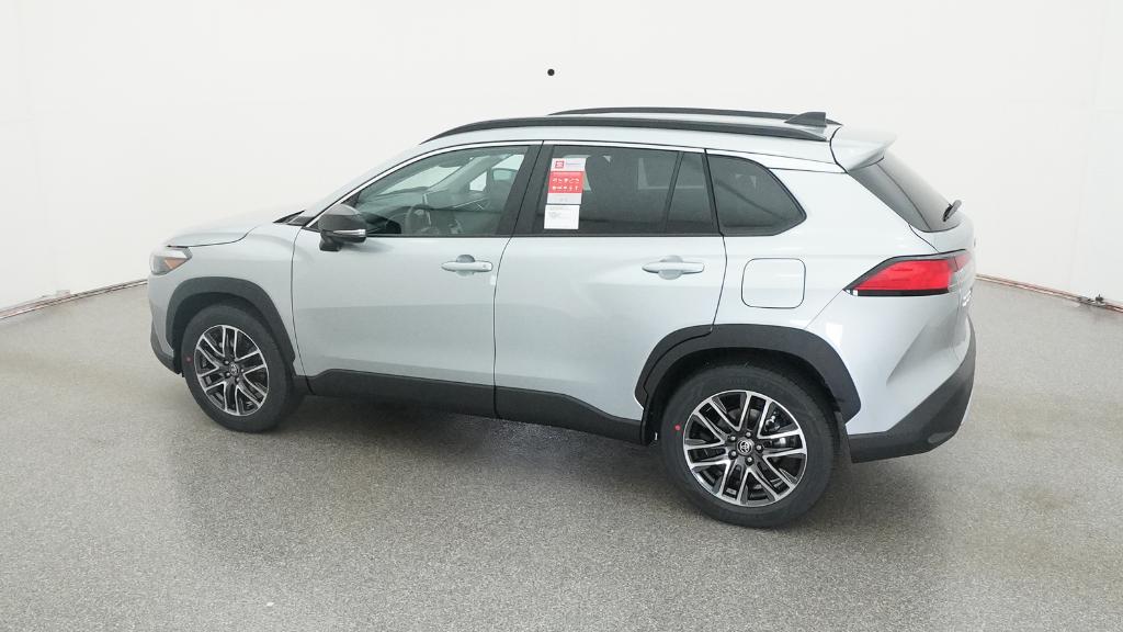 2026 Toyota Corolla Cross XLE photo 2