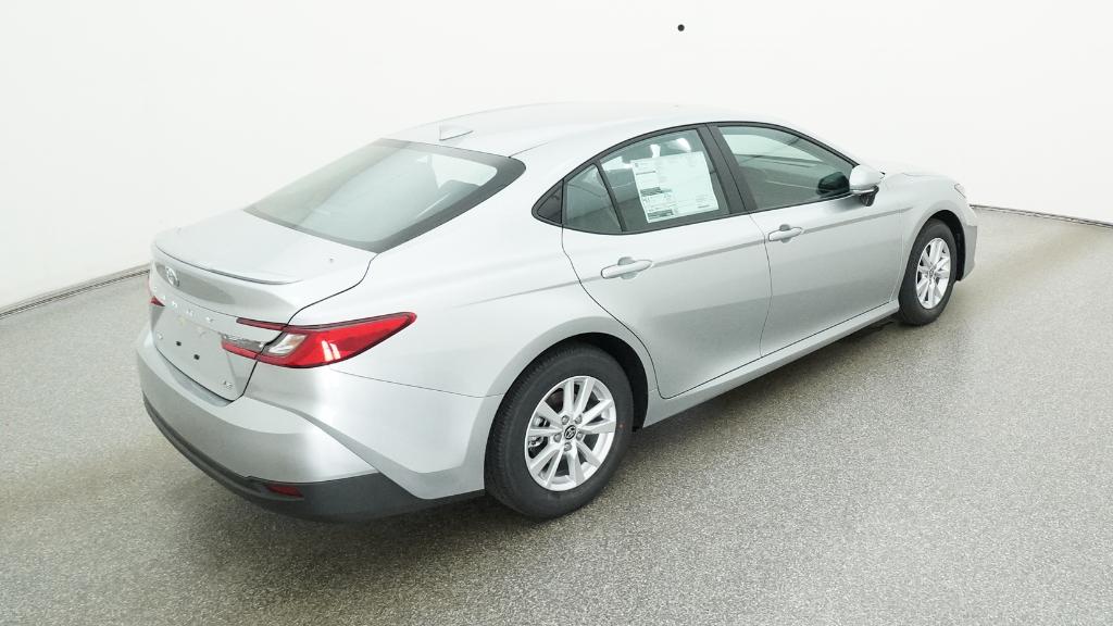 2026 Toyota Camry LE photo 4