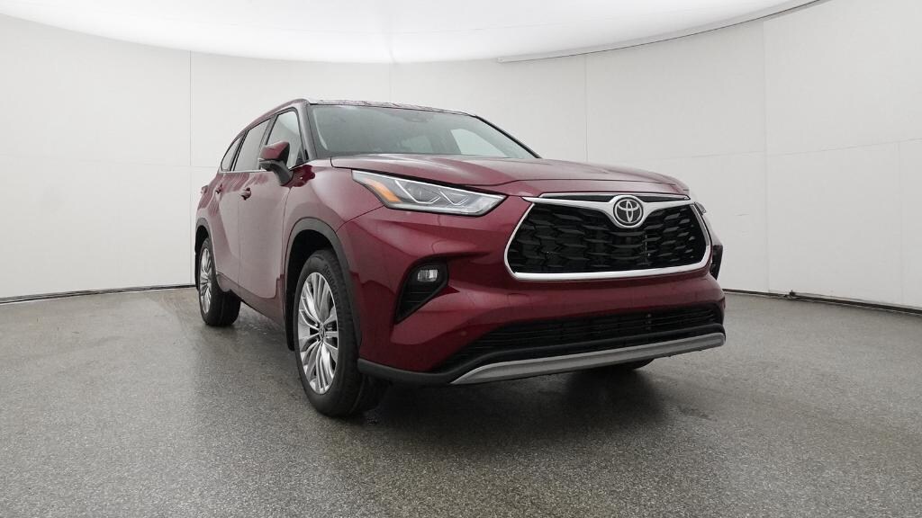 New 2026 Toyota Highlander Platinum SUV