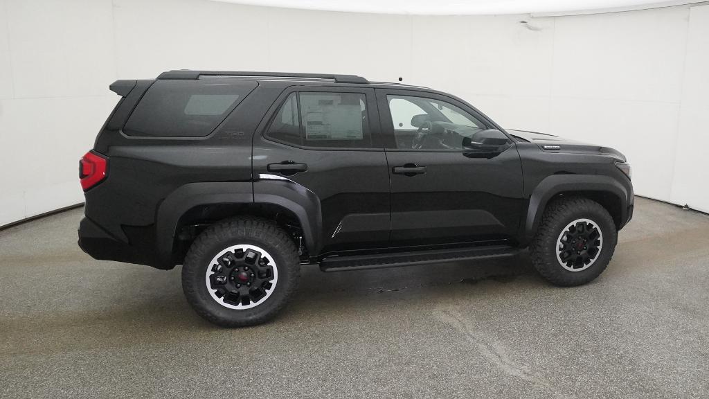 2025 Toyota 4Runner TRD Off-Road photo 4