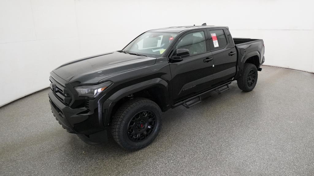 2025 Toyota Tacoma SR5's photo