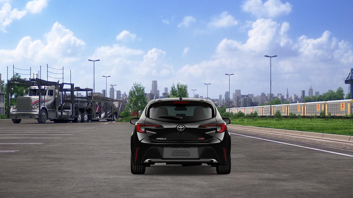 2026 Toyota Corolla Hatchback XSE - Photo 8