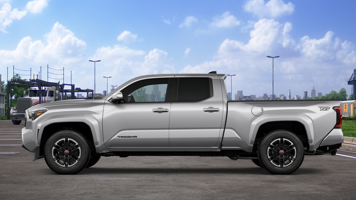 2026 Toyota Tacoma TRD Sport photo 4