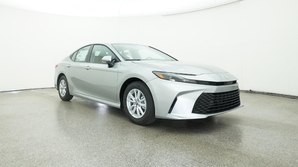 2026 Toyota Camry LE photo 2