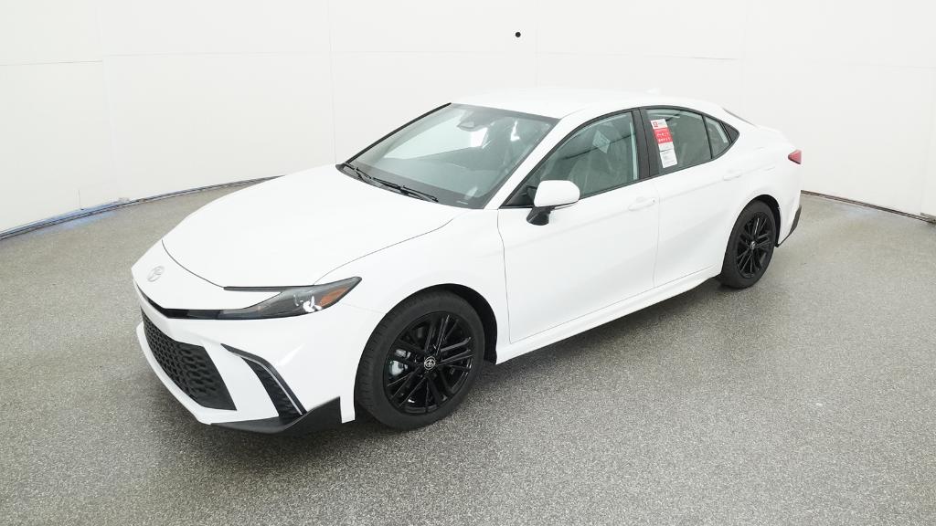 2026 Toyota Camry SE's photo