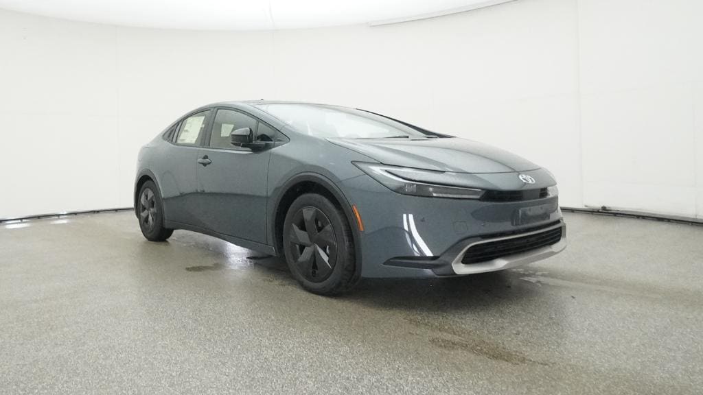 2026 Toyota Prius Plug-in Hybrid SE - Photo 17