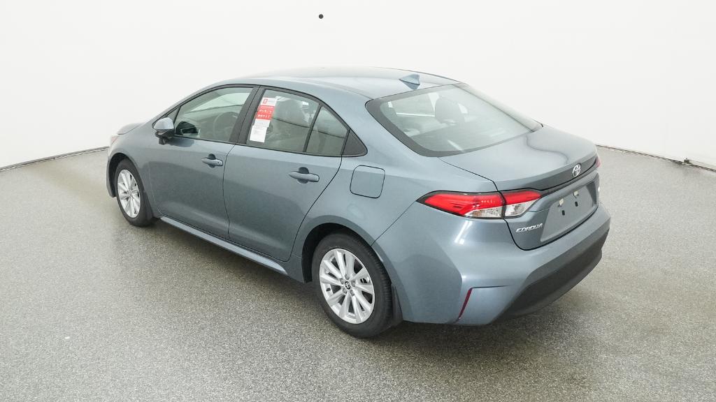 2026 Toyota Corolla LE photo 3