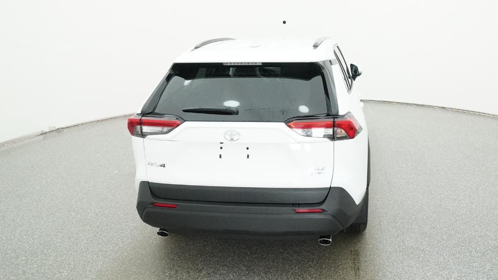 2025 Toyota RAV4 Hybrid XLE photo 4