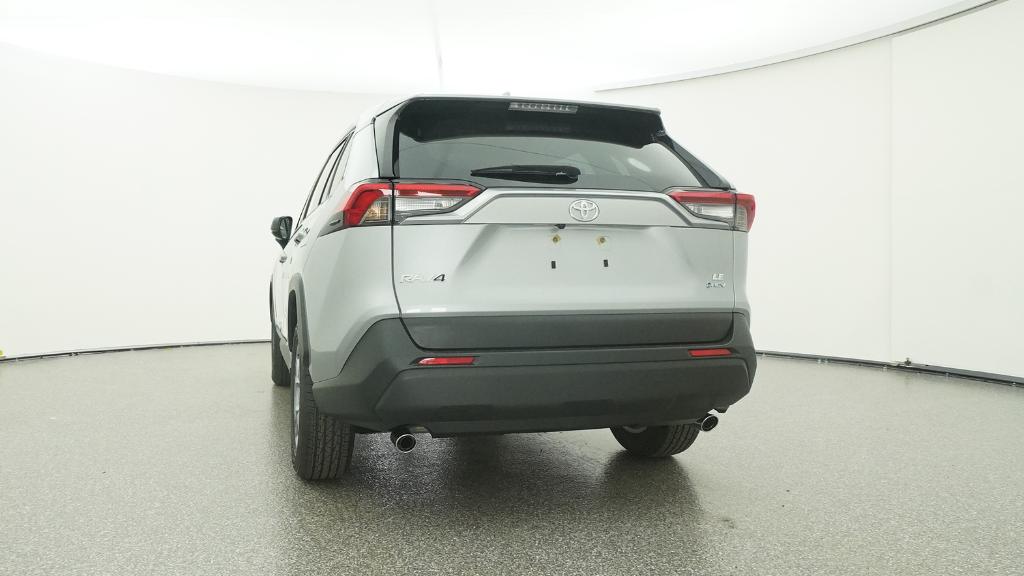 2025 Toyota RAV4 Hybrid LE photo 2