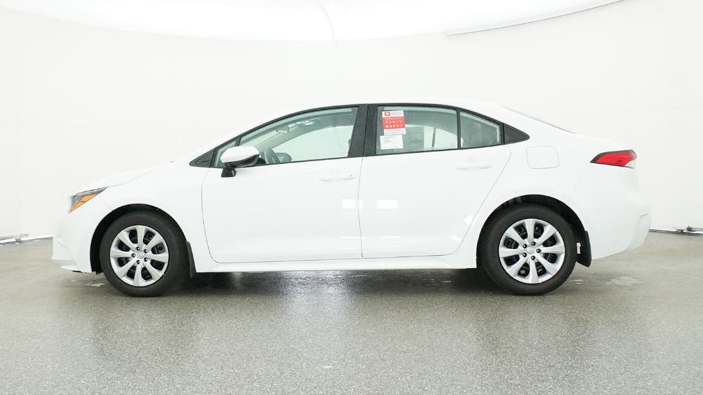 2026 Toyota Corolla LE photo 4