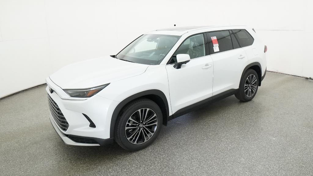 2026 Toyota Grand Highlander Platinum's photo