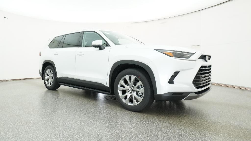 2026 Toyota Grand Highlander Limited photo 3