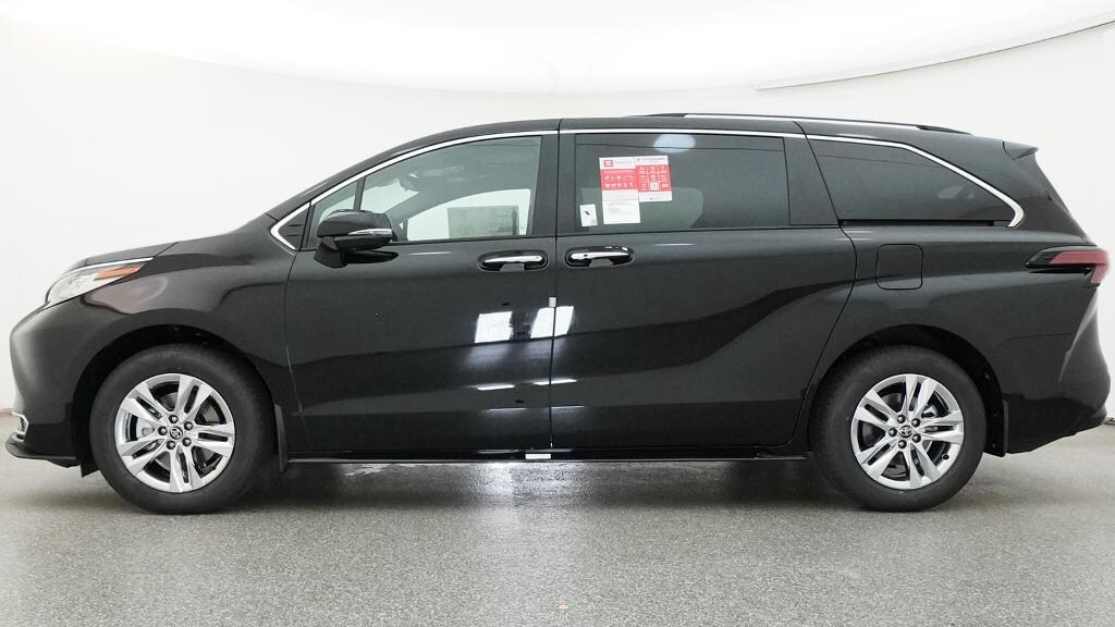 New 2026 Toyota Sienna Limited 7 PASSENGER