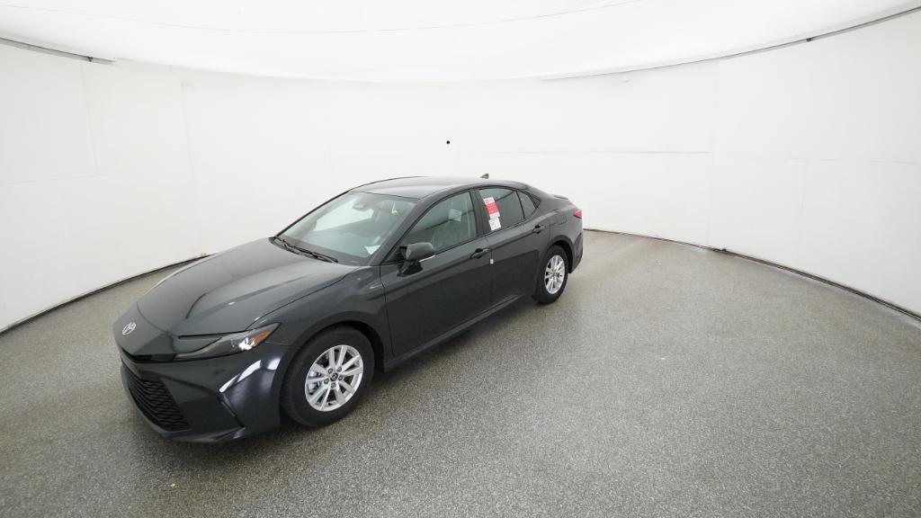 2026 Toyota Camry LE's photo