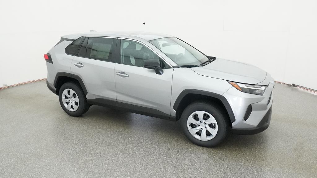 2025 Toyota RAV4 LE photo 4