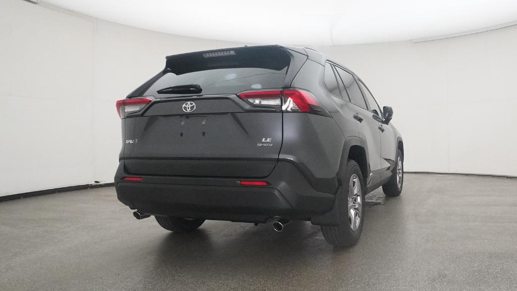 2025 Toyota RAV4 Hybrid LE photo 2