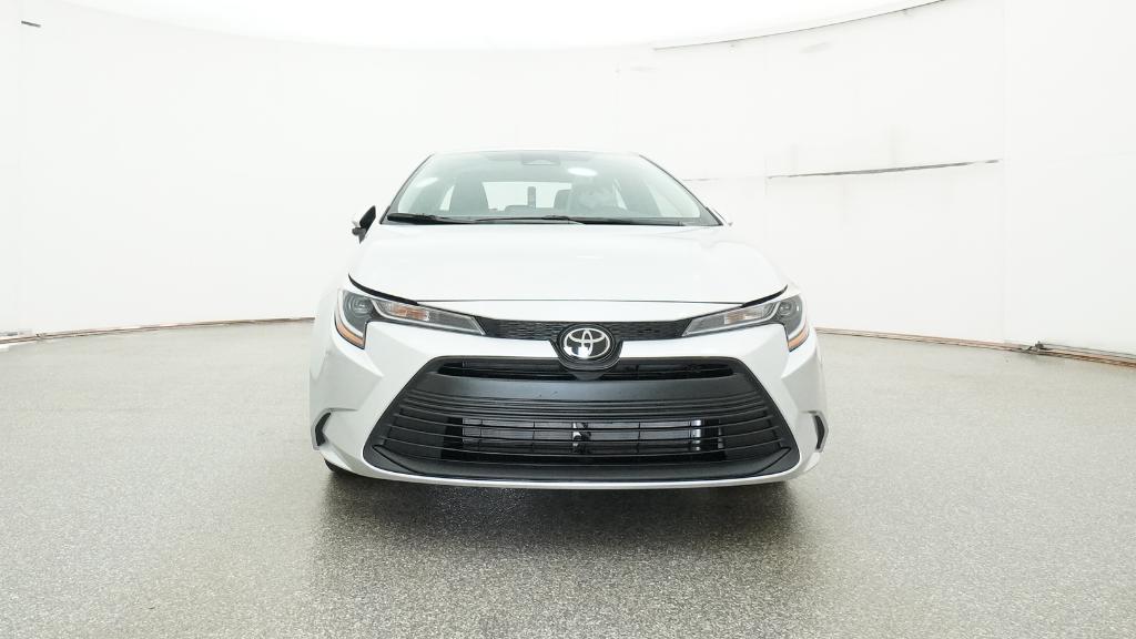 2026 Toyota Corolla LE photo 4