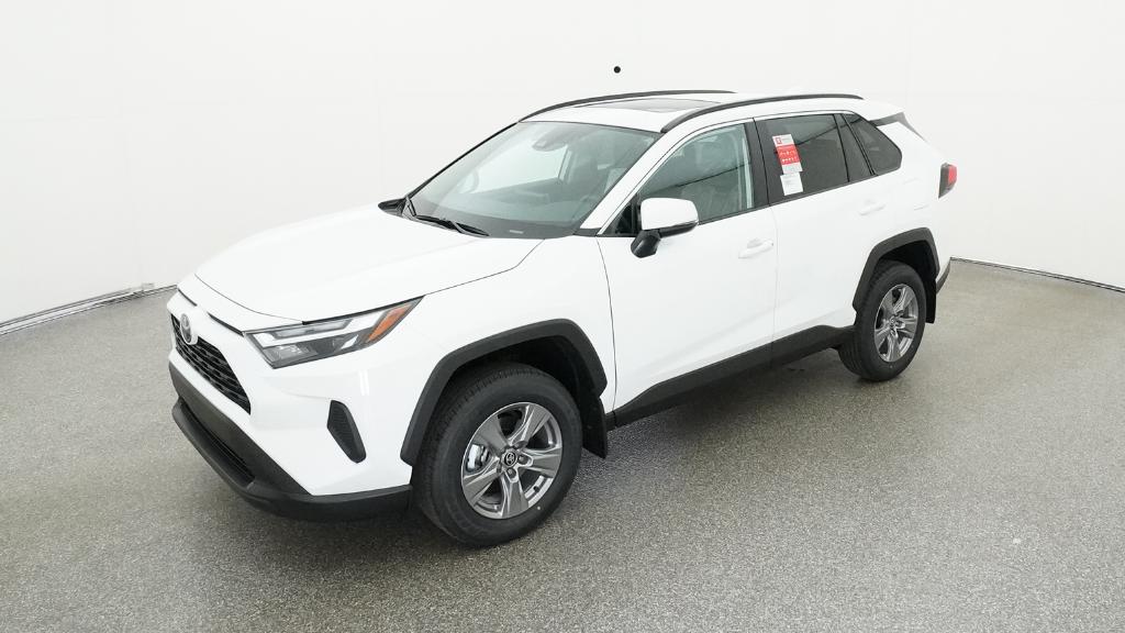2025 Toyota RAV4 XLE's photo