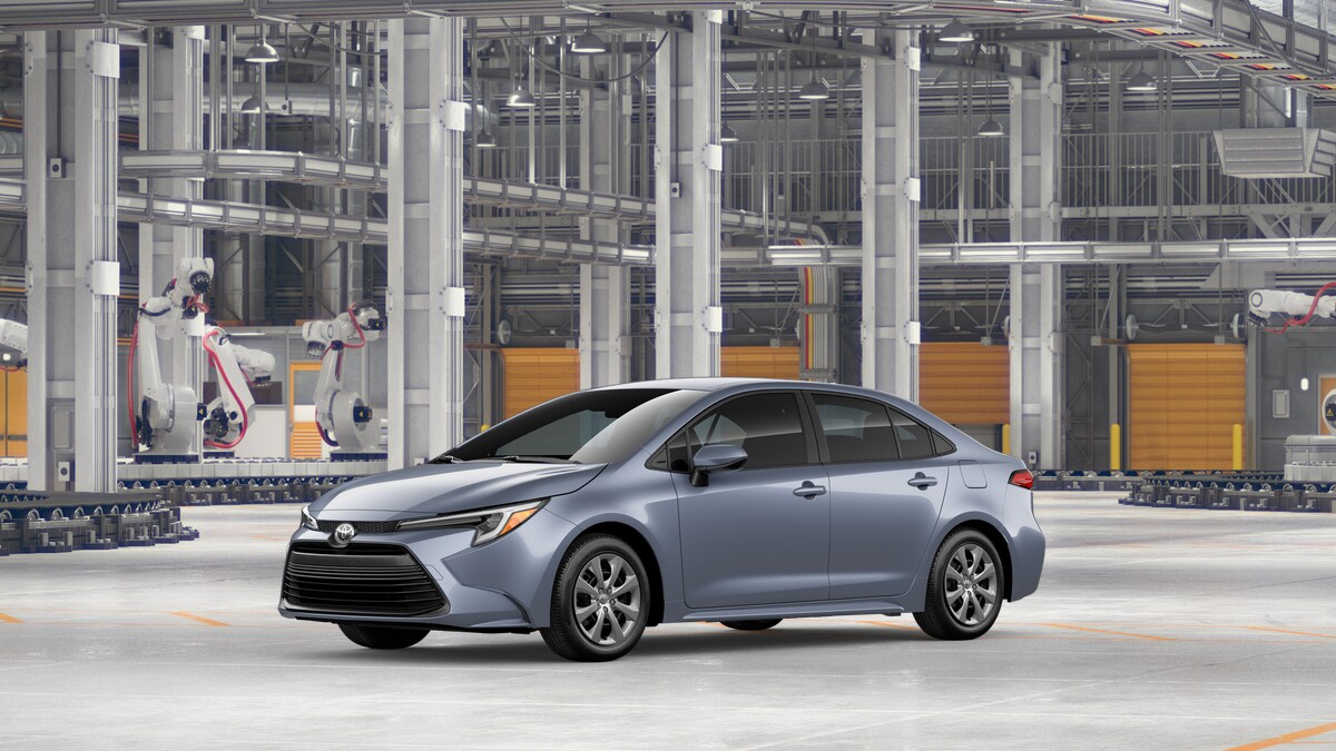 2026 Toyota Corolla Hybrid LE photo 2