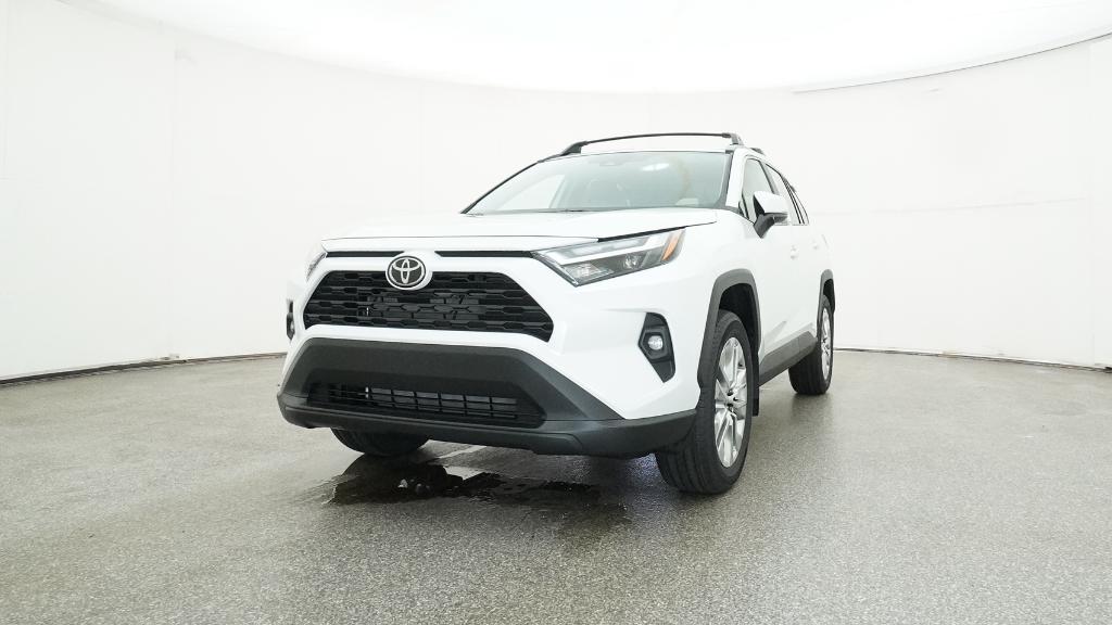 2025 Toyota RAV4 XLE Premium photo 4