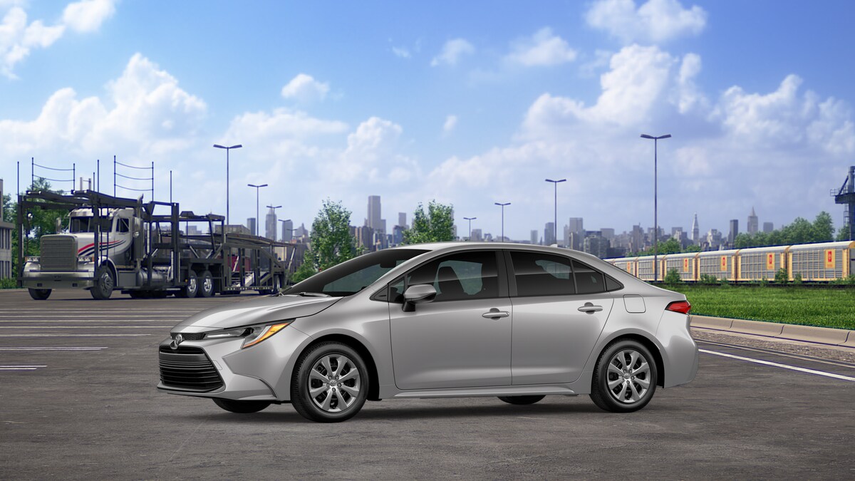 2026 Toyota Corolla LE photo 4