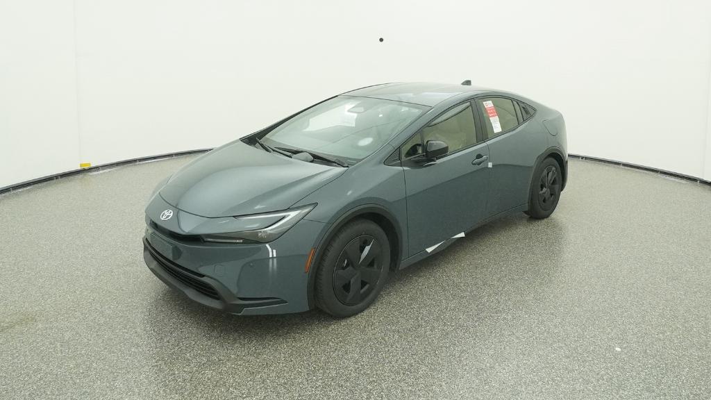 2026 Toyota Prius LE's photo