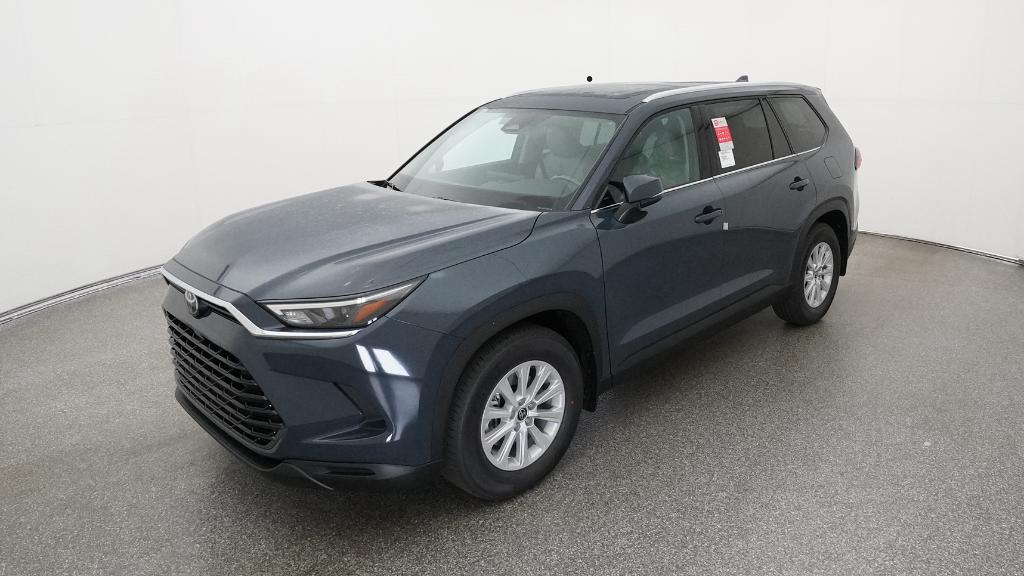 2026 Toyota Grand Highlander XLE's photo