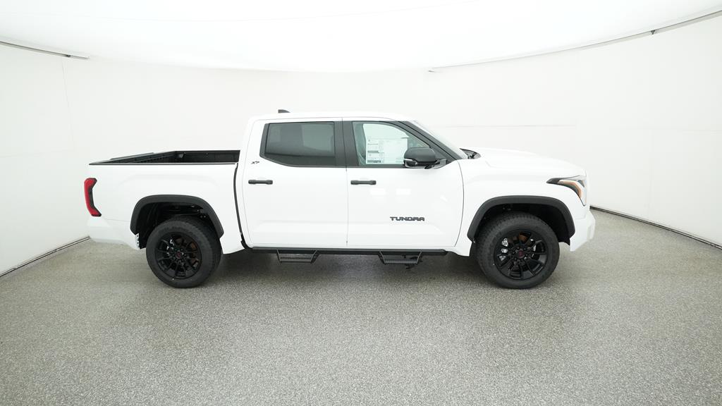 2025 Toyota Tundra SR5 - Photo 22