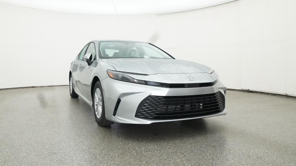 2026 Toyota Camry LE photo 3