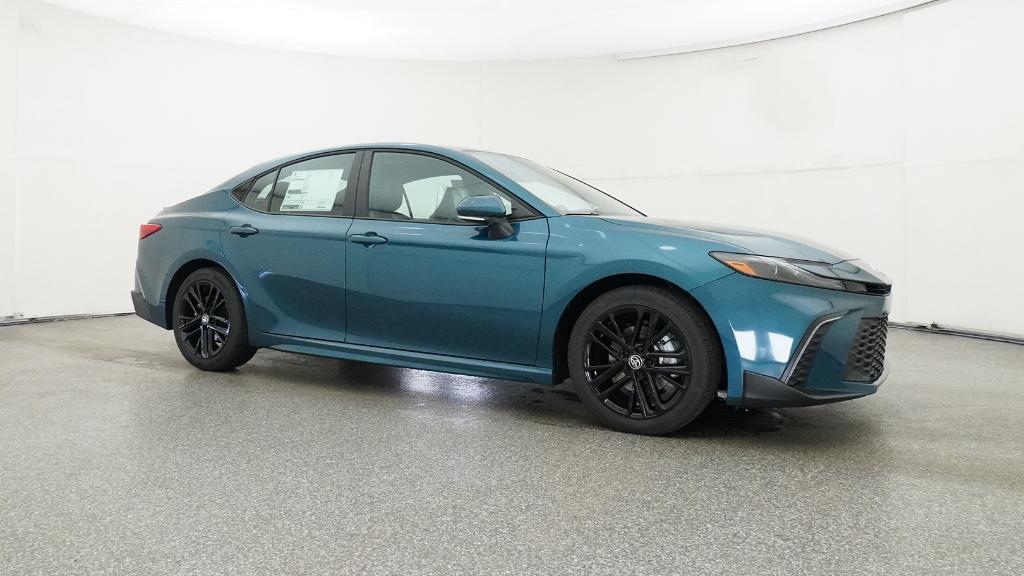 2026 Toyota Camry SE photo 13