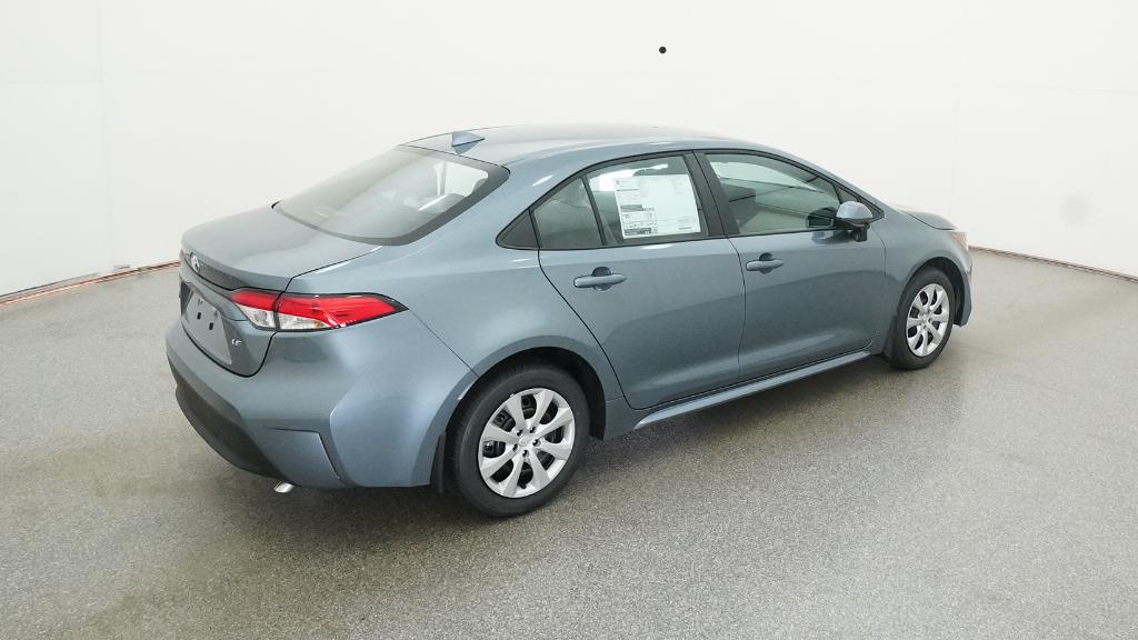 2026 Toyota Corolla LE photo 2