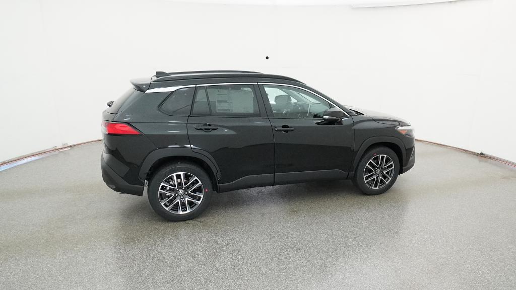 2026 Toyota Corolla Cross XLE photo 4