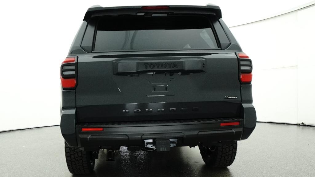 New 2026 Toyota 4Runner SR5 SUV