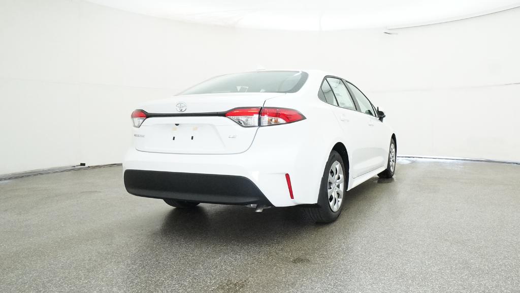2026 Toyota Corolla LE photo 4