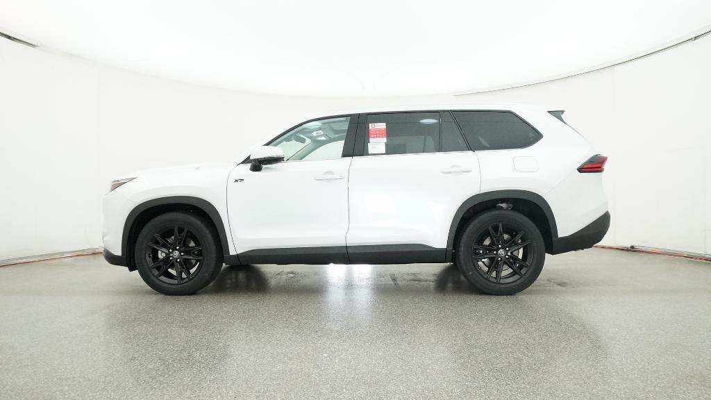 2026 Toyota Grand Highlander Limited photo 3