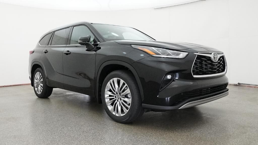 New 2026 Toyota Highlander Platinum SUV