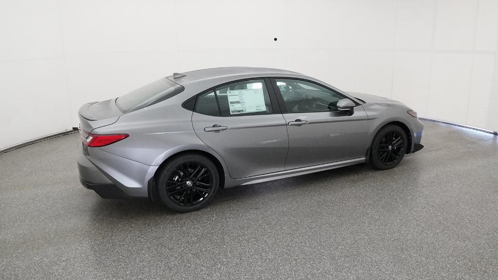 2026 Toyota Camry SE photo 14