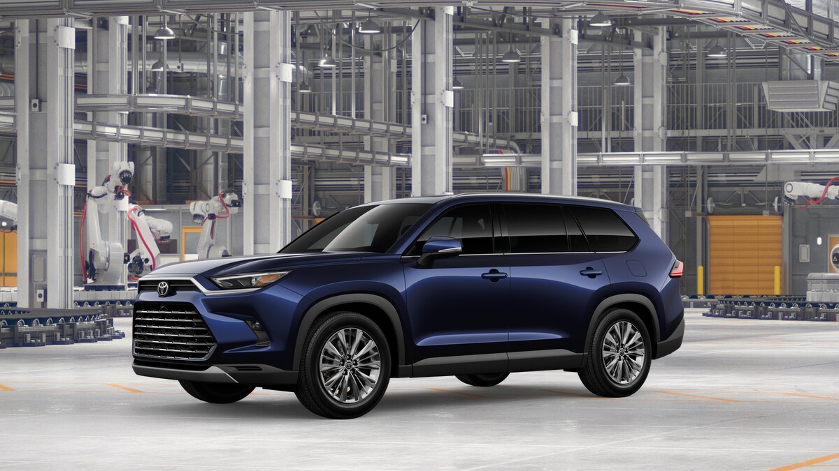 2026 Toyota Grand Highlander Platinum AWD photo 2