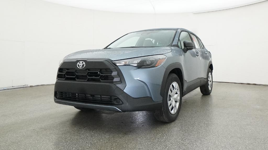 2026 Toyota Corolla Cross L photo 3