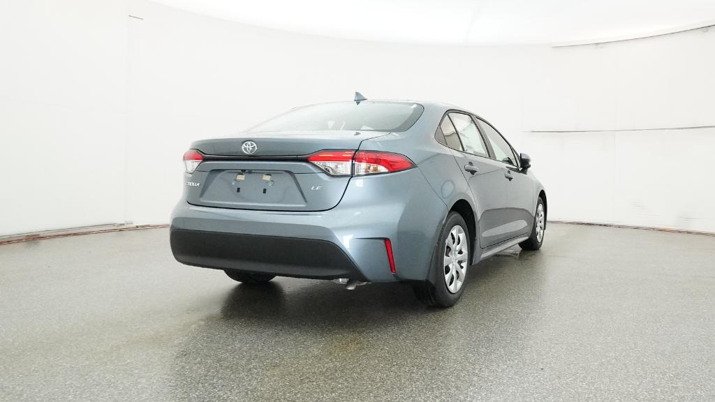 2026 Toyota Corolla LE photo 2