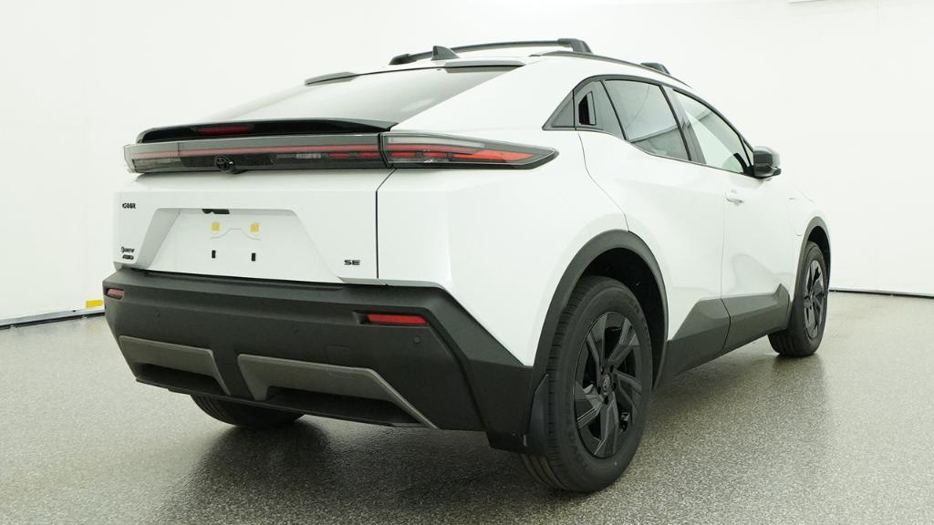 2026 Toyota C-HR SE - Photo 38