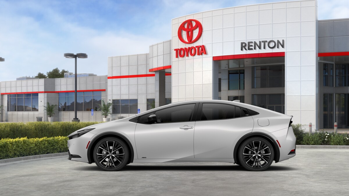 2026 Toyota Prius XLE photo 4