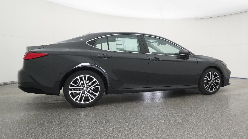 2026 Toyota Camry XLE photo 4