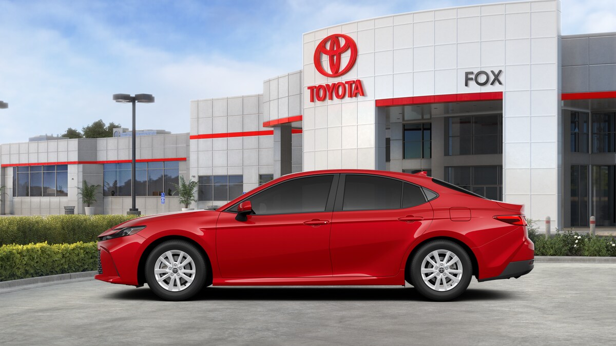 2026 Toyota Camry LE photo 3