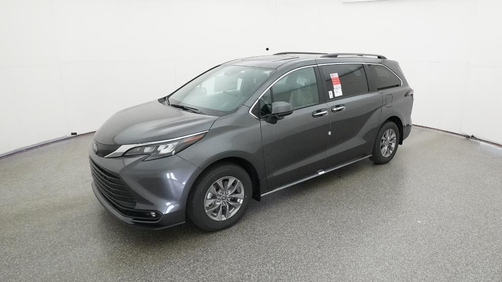 New 2025 Toyota Sienna XLE Van Passenger Van